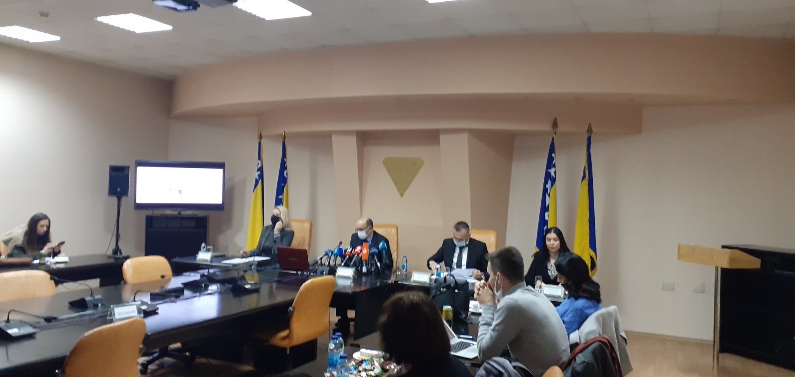 Porezna uprava FBiH u 2020. naplatila tri posto manje javnih prihoda